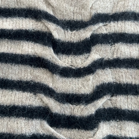 Cropped Alpaca Rag & Bone Sweater - Picture 3 of 4